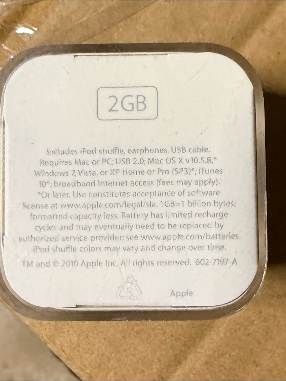 Apple iPod Shuffle 2GB White Portable Media Player